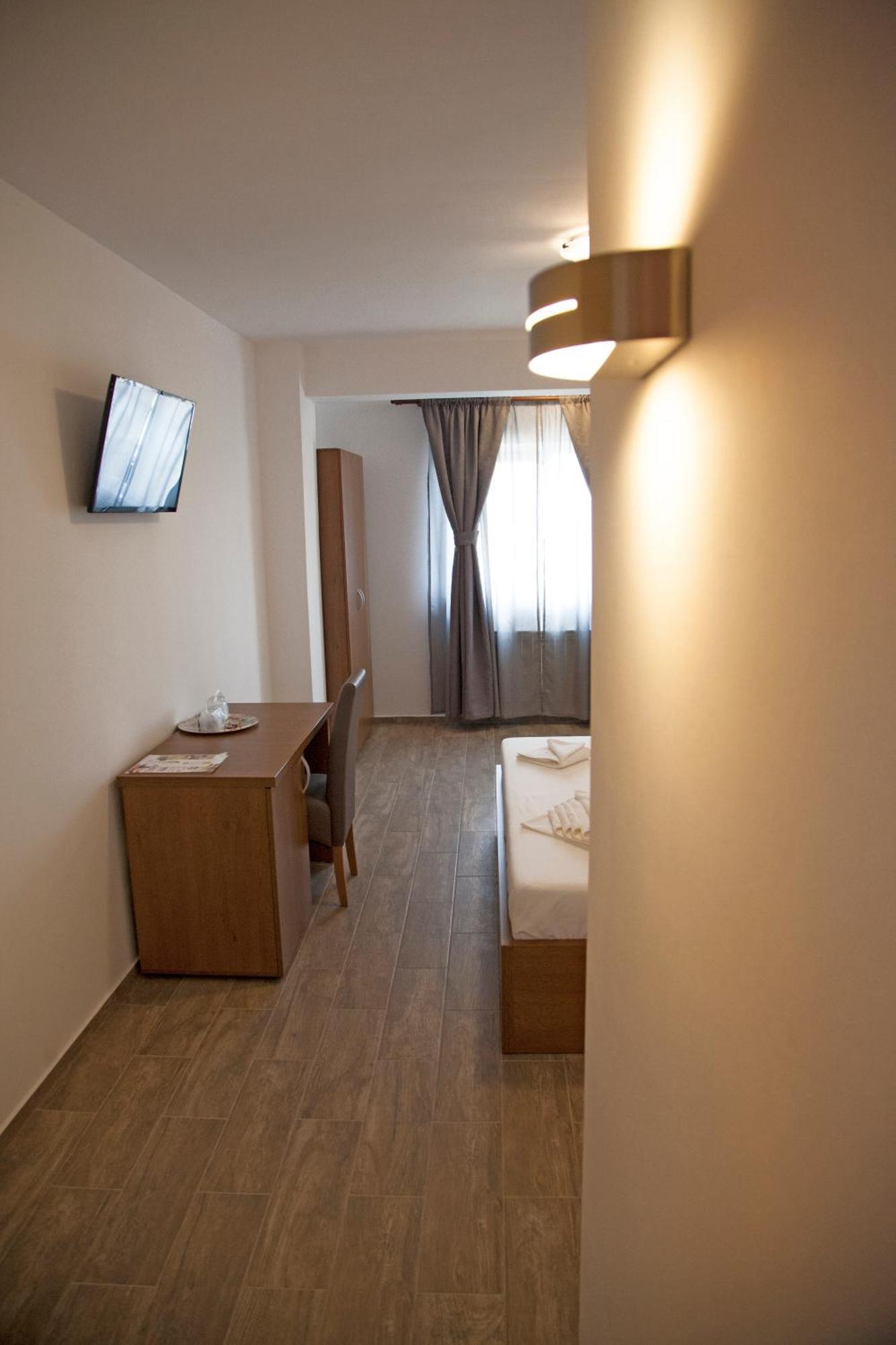 Hotel Nova Residence 2 Popesti-Leordeni Cameră foto
